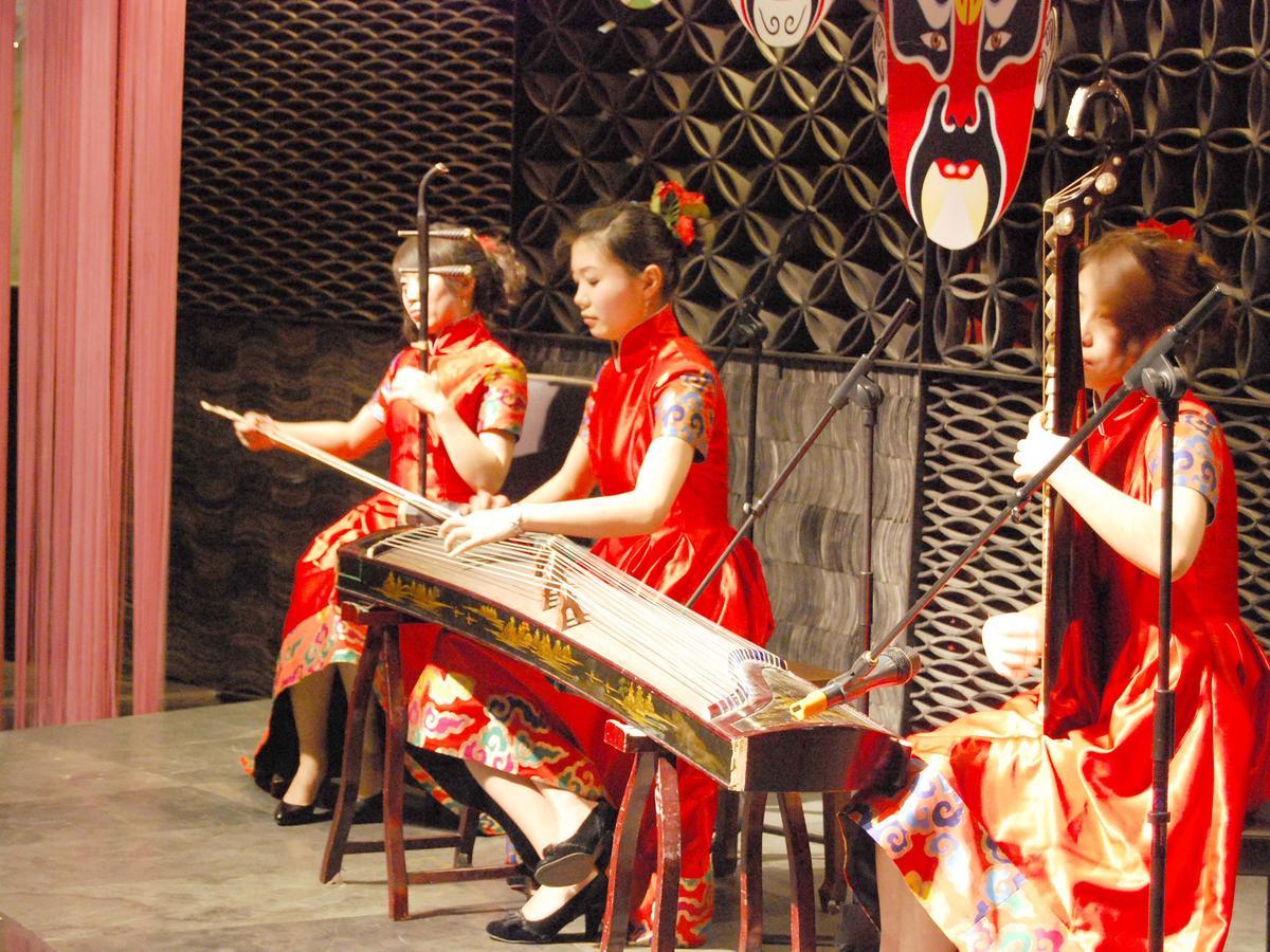 צ'ינגדאו China Community Art Habitat Hotel מראה חיצוני תמונה