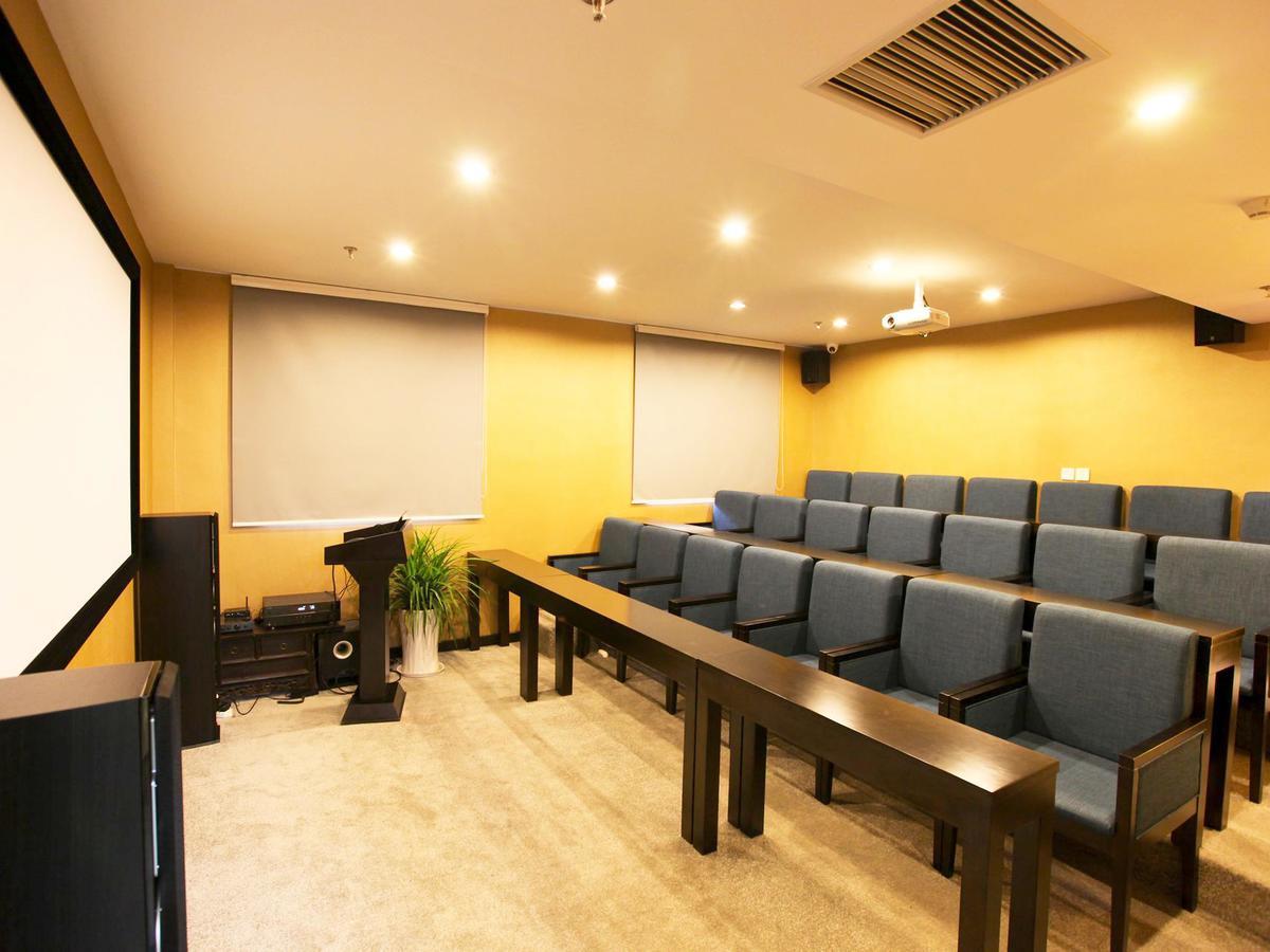 צ'ינגדאו China Community Art Habitat Hotel מראה חיצוני תמונה