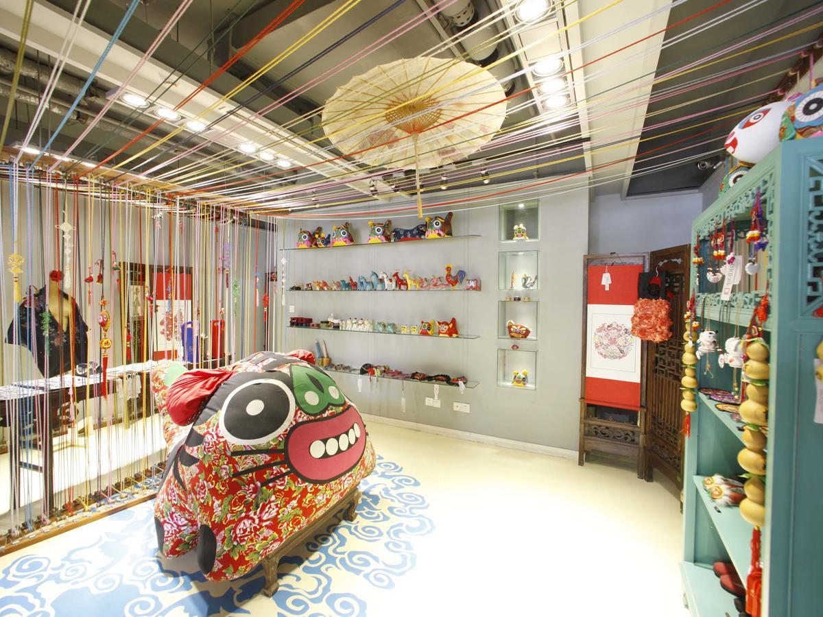 צ'ינגדאו China Community Art Habitat Hotel מראה חיצוני תמונה