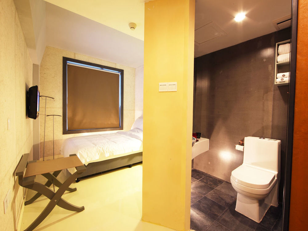 צ'ינגדאו China Community Art Habitat Hotel מראה חיצוני תמונה